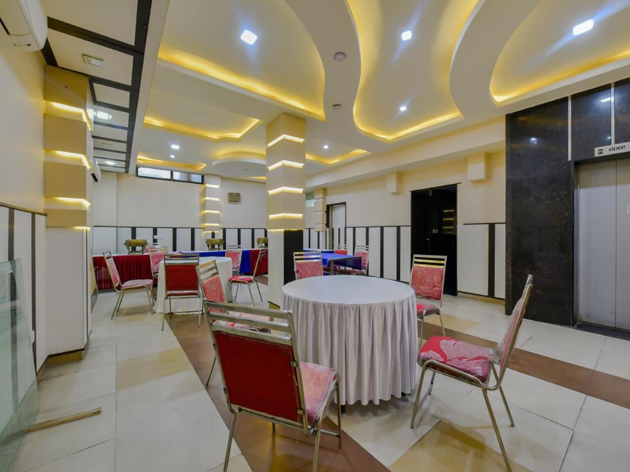 Plazzo Prime Plaza At Delhi Airport Bed & Breakfast New Delhi Exterior photo
